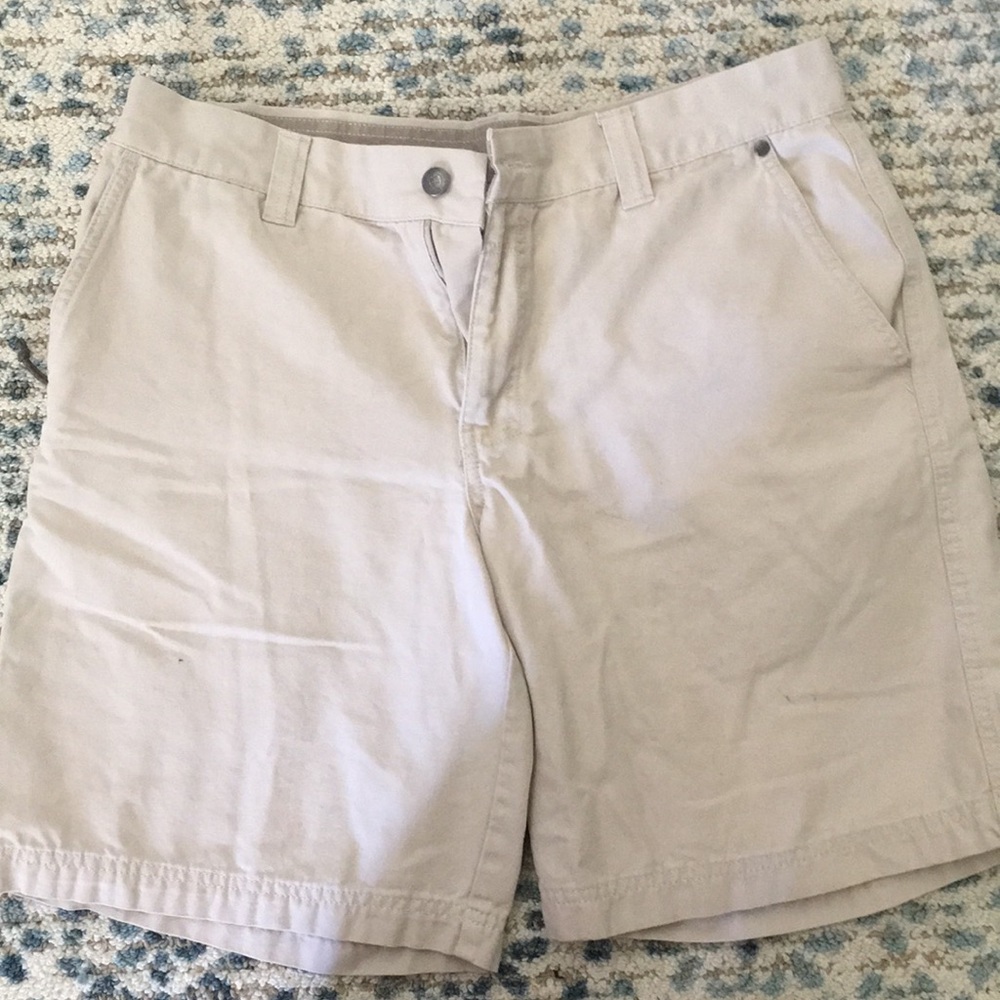 Men’s Columbia Canvas shorts